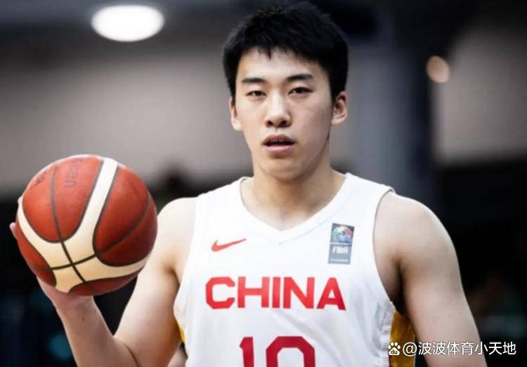 上海队碾压山东队，胡金秋统治全场