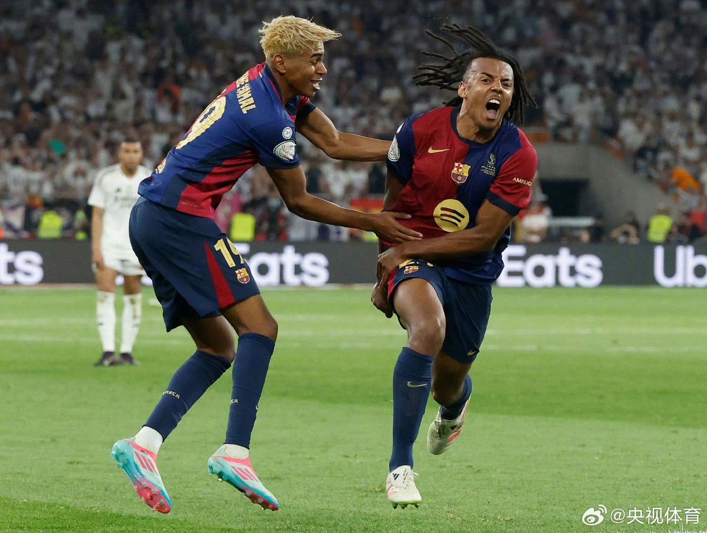 皇马横扫巴萨，孙兴慜高光表现