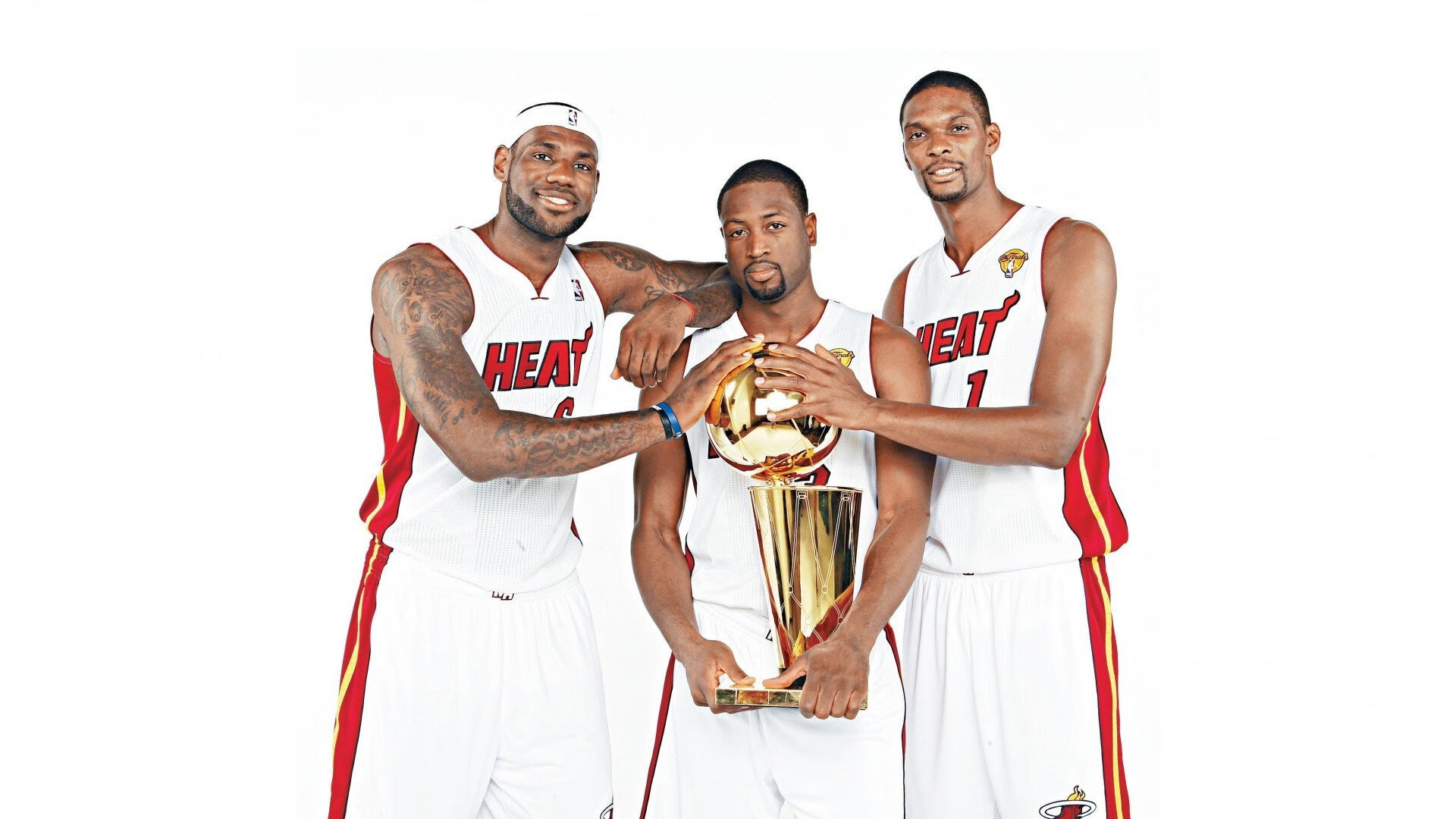 爱游戏-摩纳哥正面击溃沙特，帕尔默在NBA总决赛接管比赛，体育全球化时代的身份解构