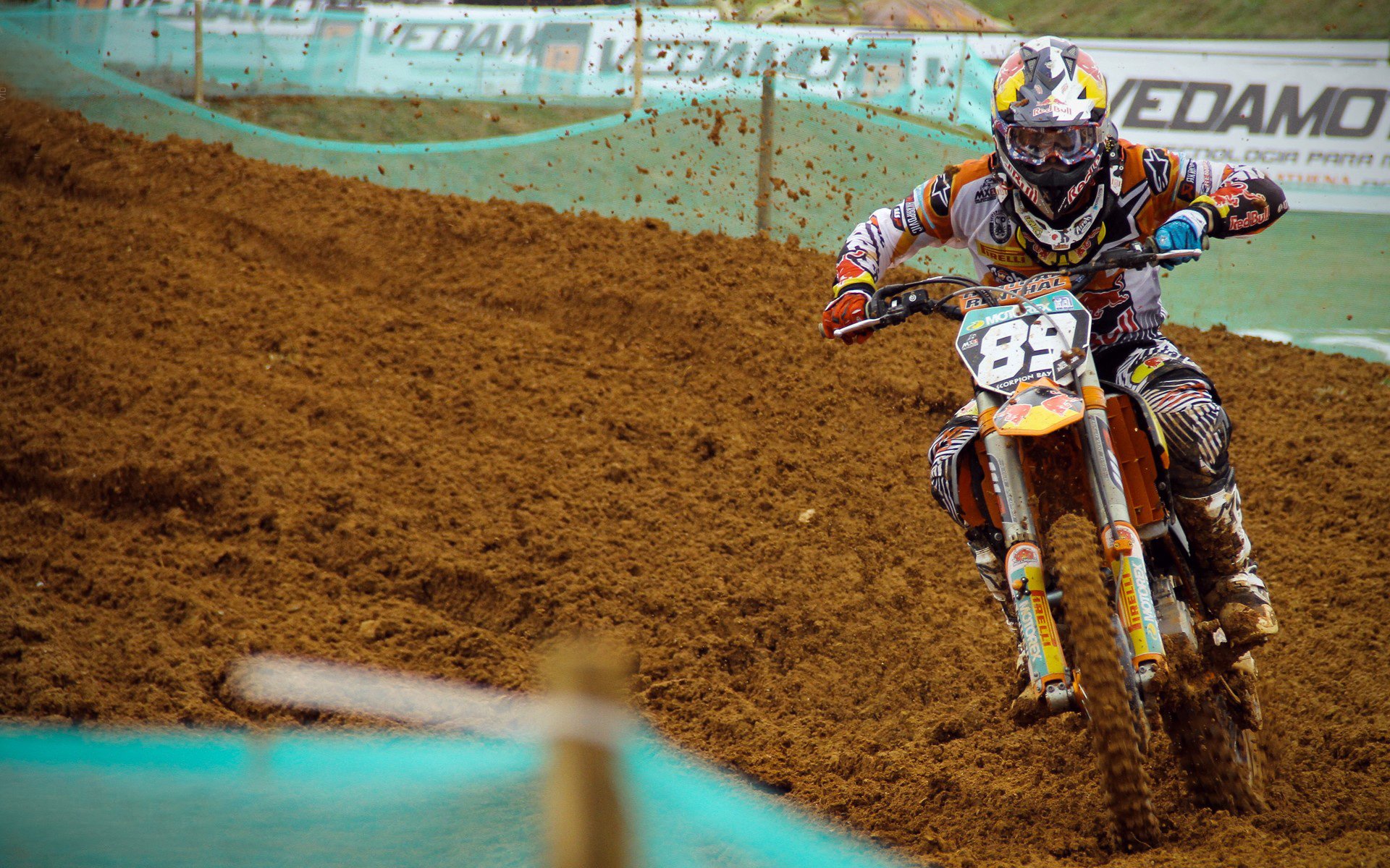 当南半球的橄榄球心脏,在足球的抢七战场搏动